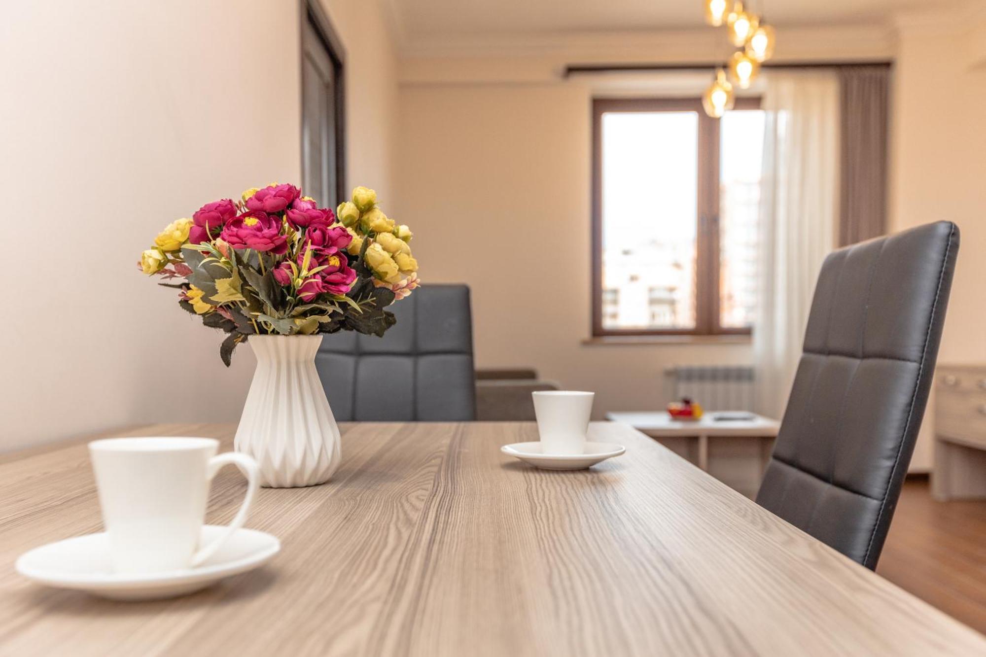 Stay Inn-Apartments On Buzand 17 Yerevan Luaran gambar